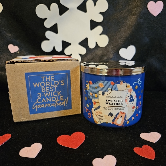 NWT Bath & Body Works Sweater Weather 3-wick Candle -  Blue and White - Picture 5 of 5